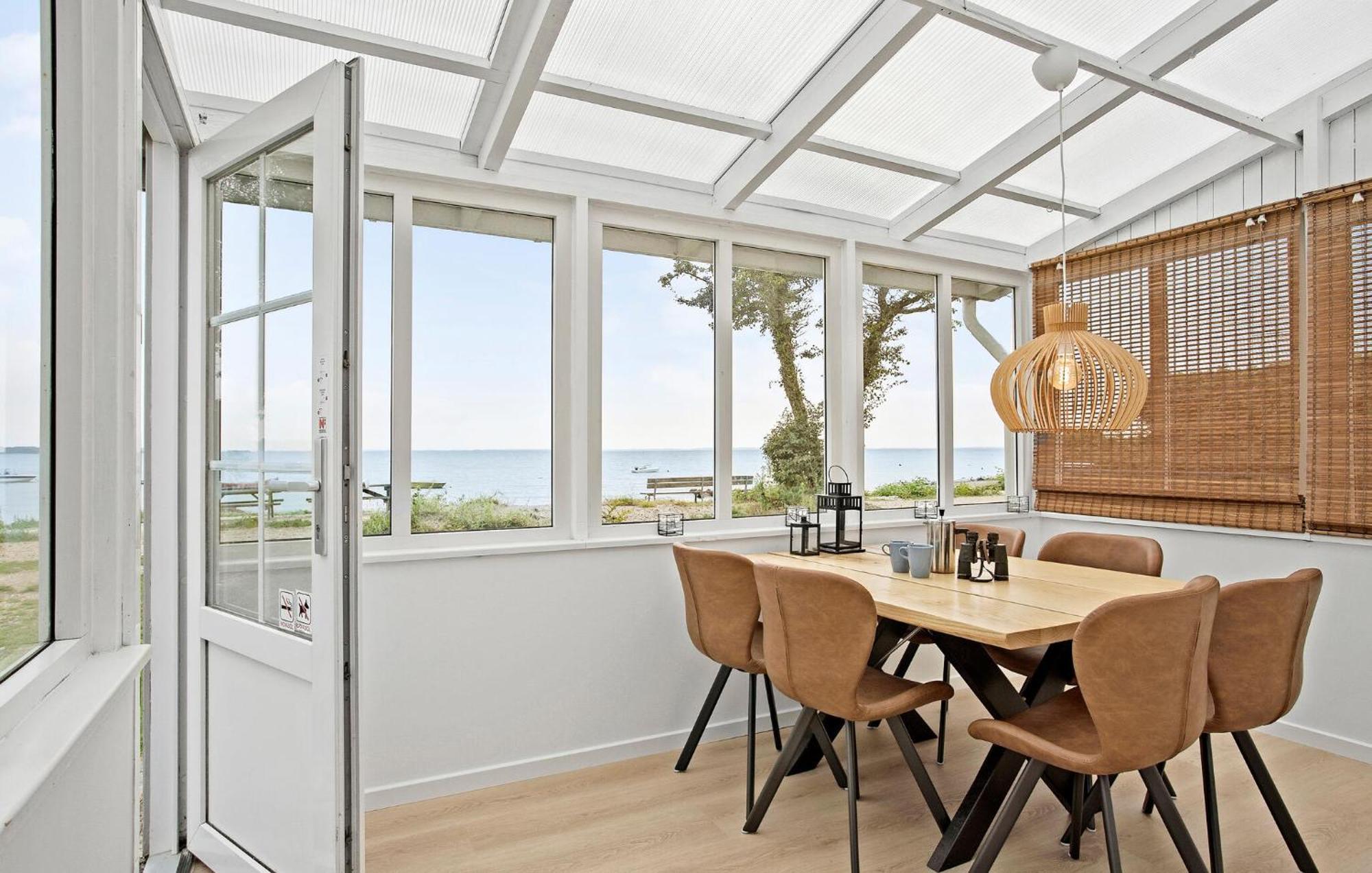 Beach Front Home In Sjolund With Kitchen Extérieur photo